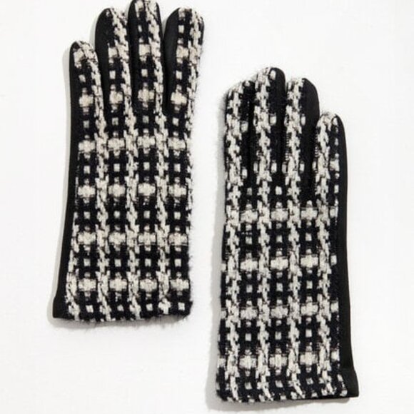 Black and White Ivory Boucle Gloves - Picture 1 of 3